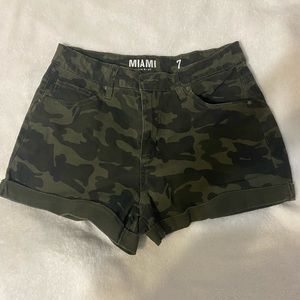 3/$22. Miami High Rise Camouflage Shorts. Size 7.